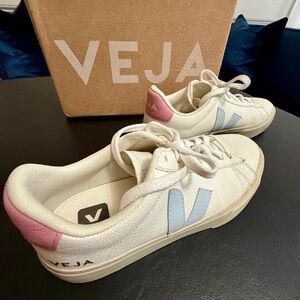 VEJA Campo Chromefree Leather Sneakers US 8 Extra White Ice/blue Guimauve/pink